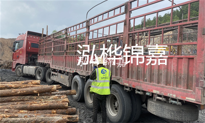 河道打樁杉木樁，保障水利工程穩(wěn)定